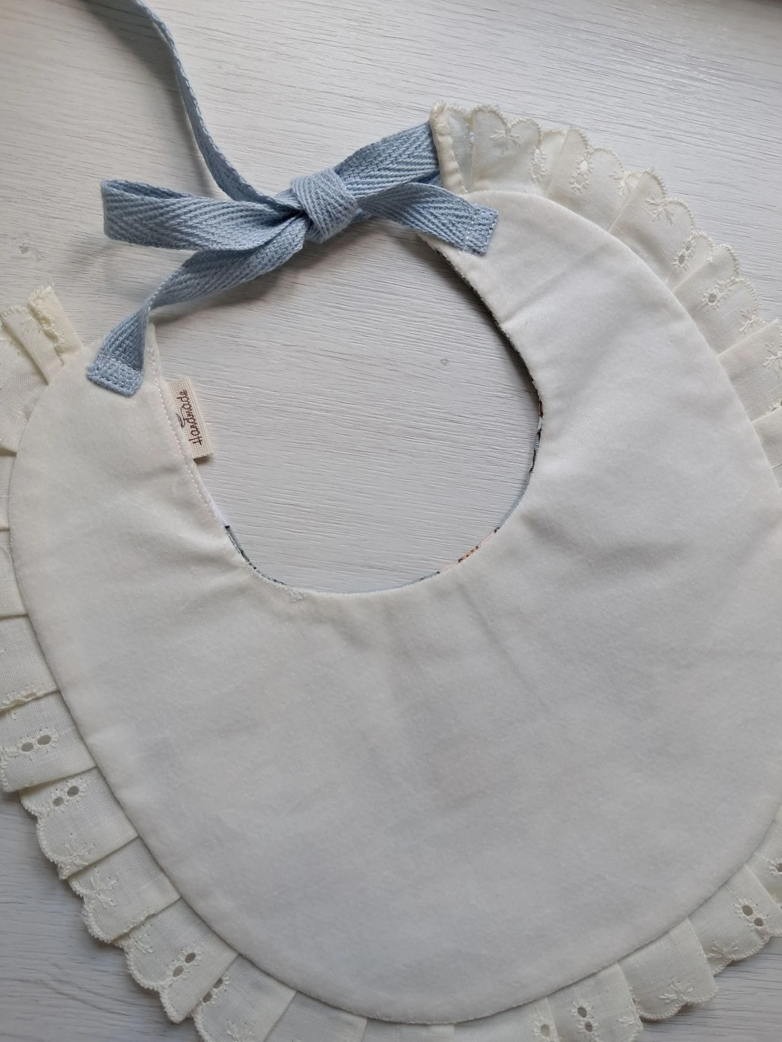 Floral bib neck – photo 5